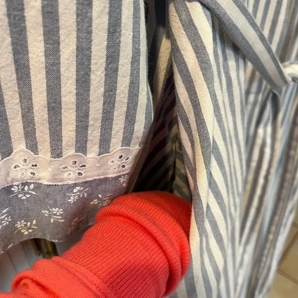 Vintage Willow Creek Blue and White Striped Cotton with Lace Trim Wrap Dress M - Picture 5 of 7